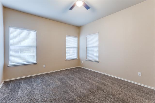 Building Photo - 2217 Stonebrook Ln