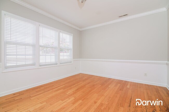 Building Photo - 6009 Brambleberry Way