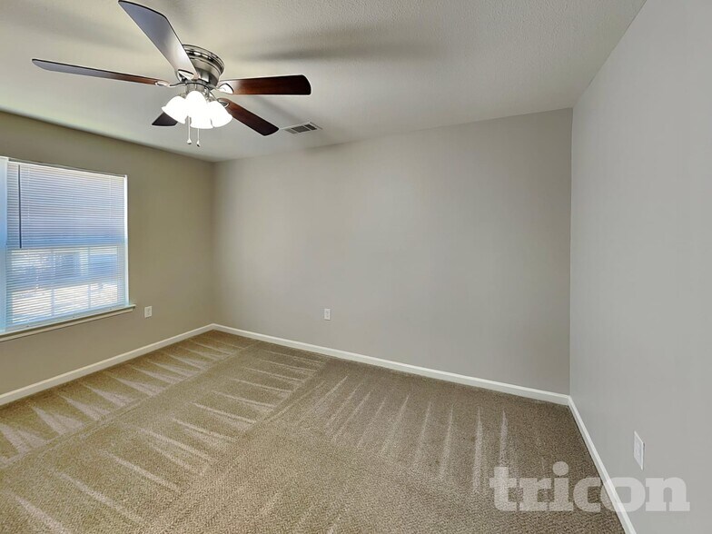 Building Photo - 4826 Manchineel Ln