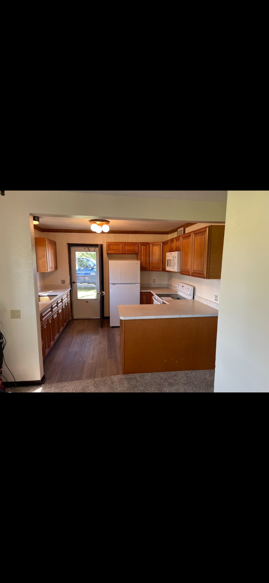 Building Photo - 8364 Railroad Rd