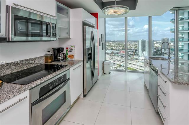 Building Photo - 888 Biscayne Blvd