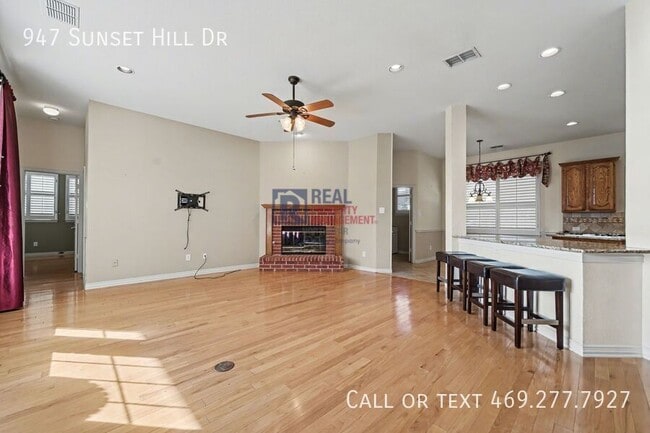 Building Photo - 947 Sunset Hill Dr