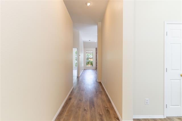 Building Photo - 2217 London Dr