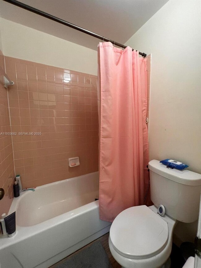 Building Photo - 1301 S Franklin Ave