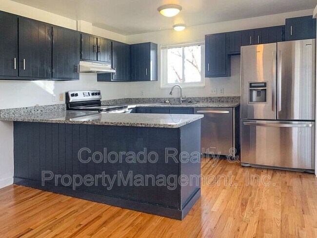 Building Photo - 1124 Lafarge Avenue