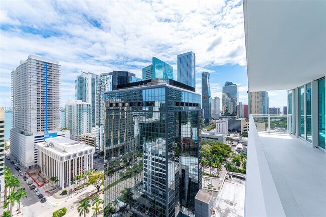 Building Photo - 1080 Brickell Ave