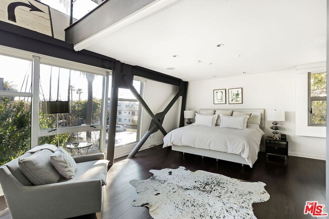 Building Photo - 1513 9th St