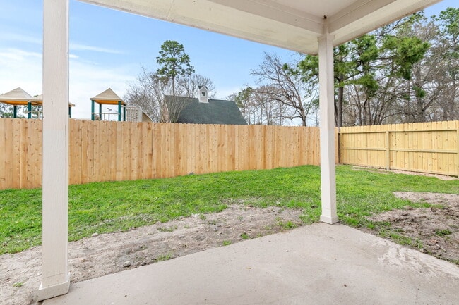 Building Photo - "Spacious 4-Bed Oasis with 2 Full Baths in Spring, TX - 2,235 Sq Ft of Comfort!"