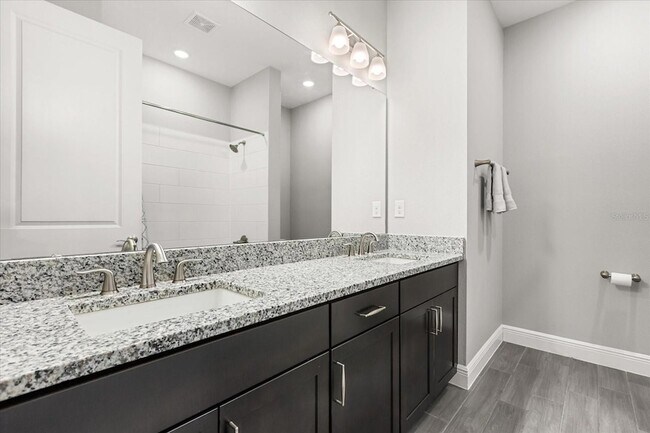 Building Photo - 1020 River Otter Wy