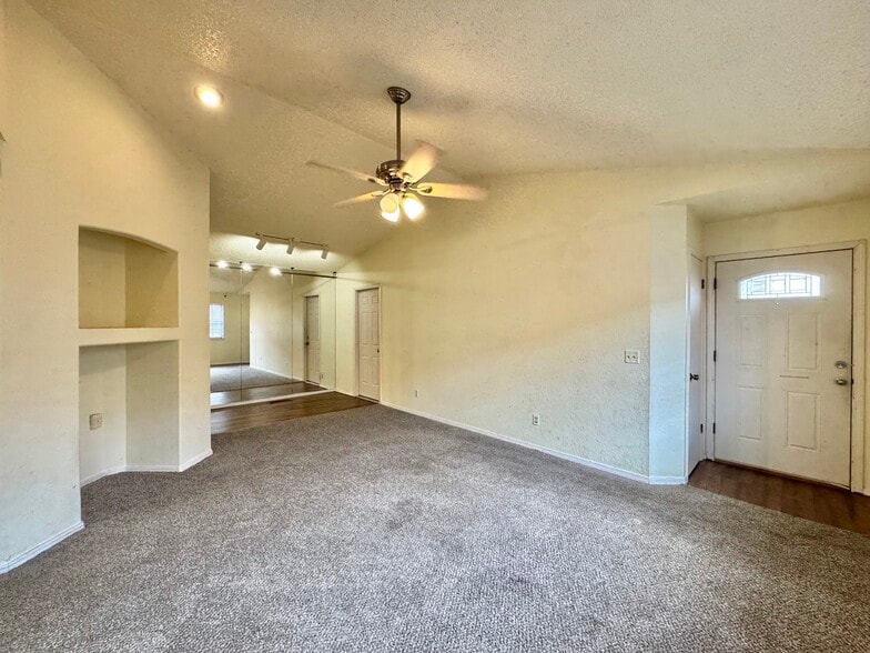 Building Photo - 1416 SW 96th St