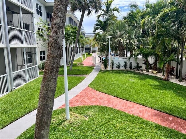 Building Photo - 1439 S Ocean Blvd