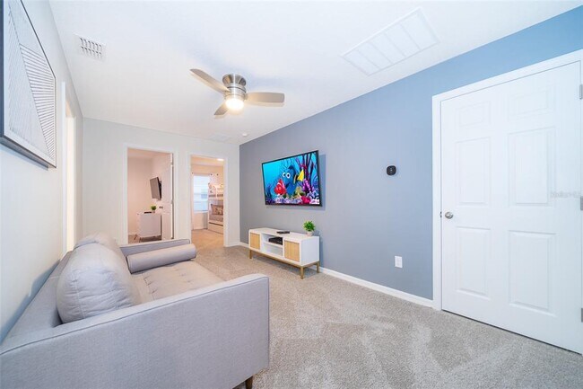 Building Photo - 1852 Tropical Palms Cir