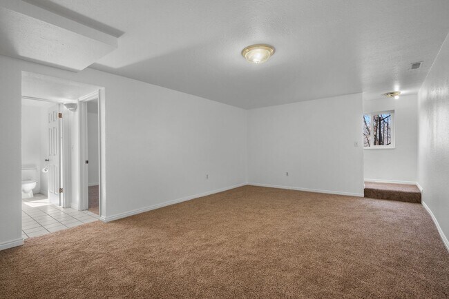 Building Photo - 8566-8568-8568 Wasatch Blvd
