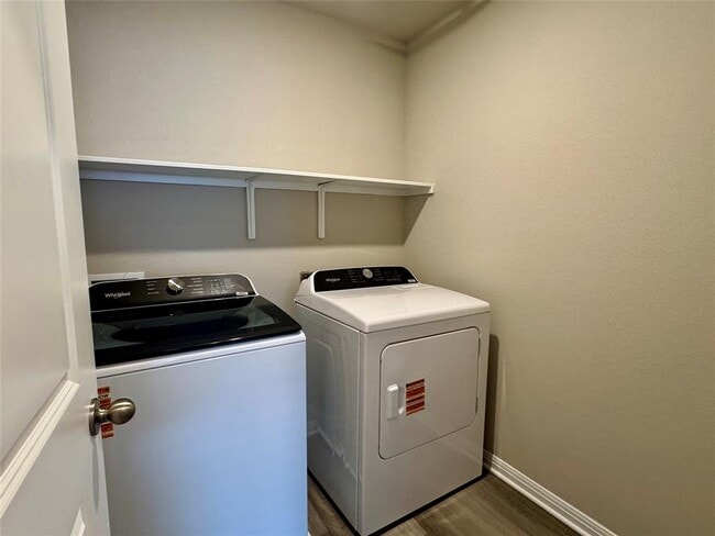 Building Photo - 1850 Settlers Glen Dr