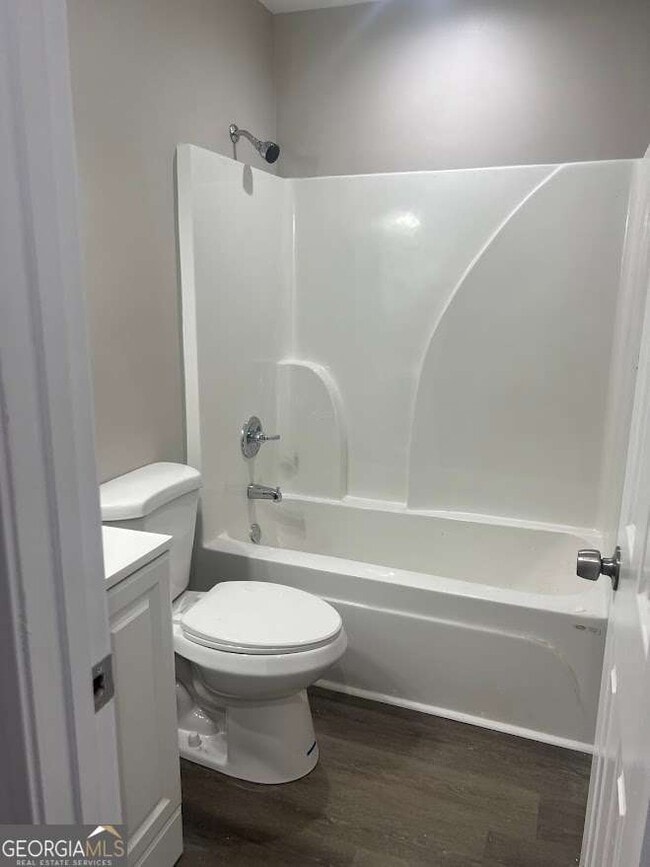 Building Photo - 1996 Chestnut Log Dr