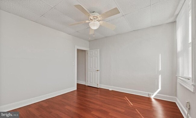 Building Photo - 733 S Conkling St