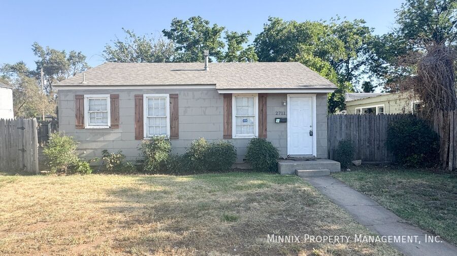 Building Photo - 2711 35th St