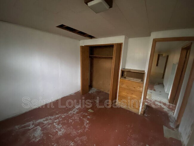 Building Photo - 50 St Edward Ln