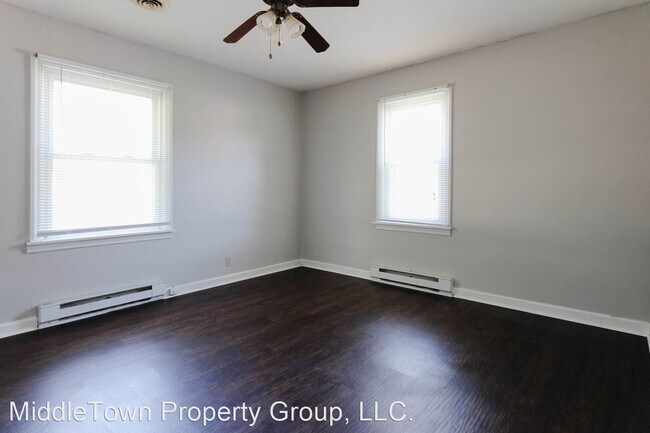 Building Photo - 3 br, 1 bath House - 2312 N Rosewood Ave