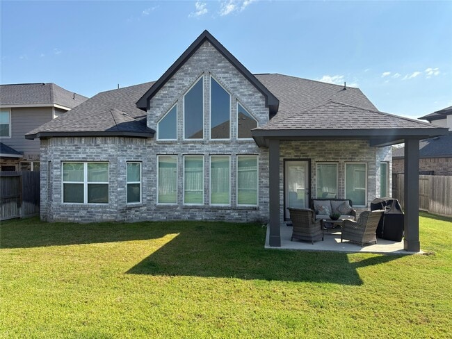 Building Photo - 3630 Windward Canyon Dr
