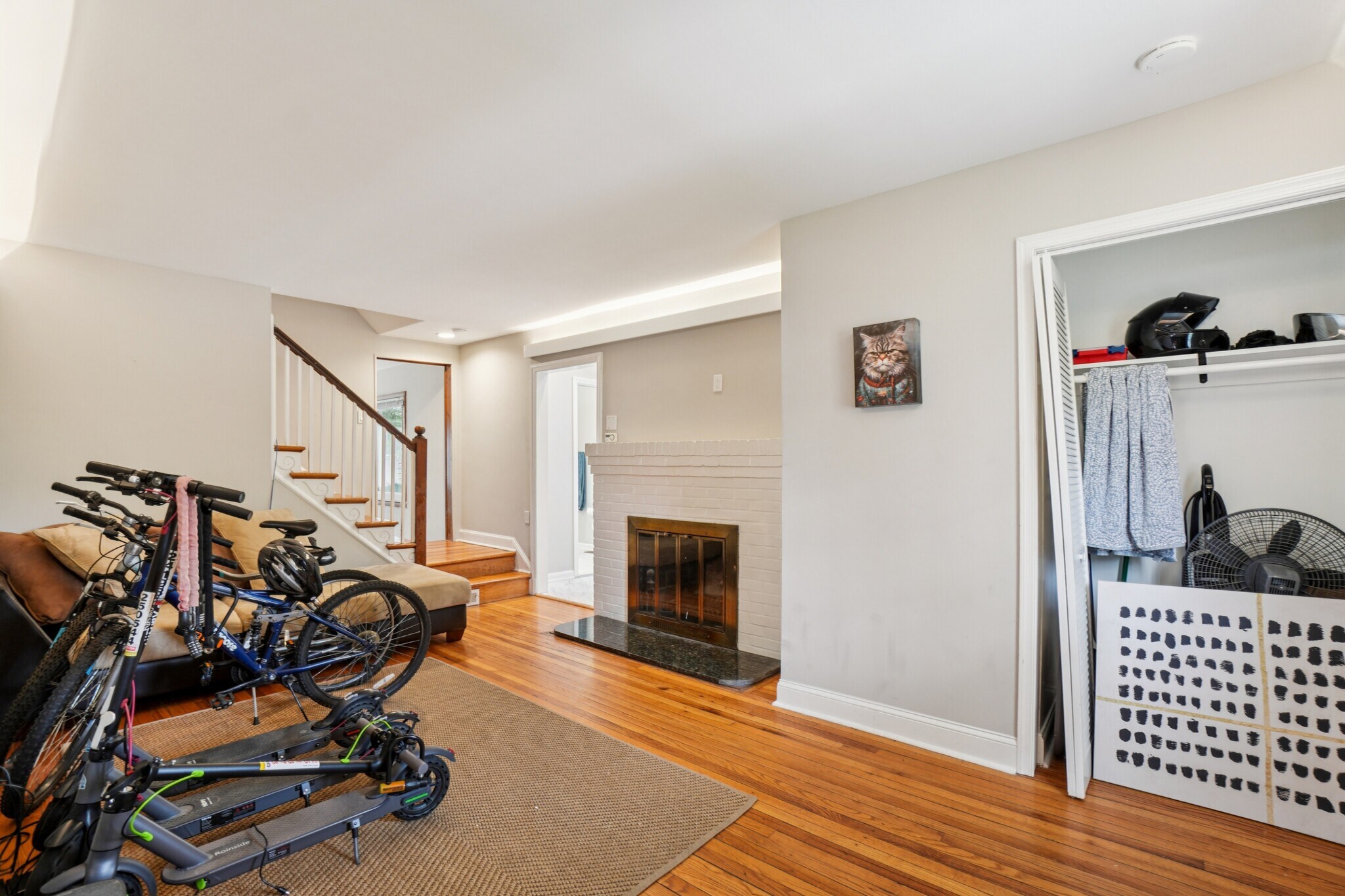 Building Photo - 5000 Quebec St