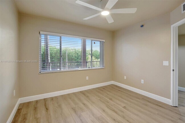 Building Photo - 12651 SW 16th Ct