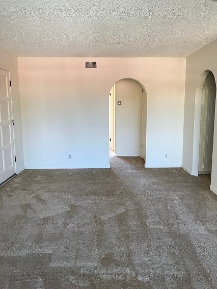 Building Photo - 2765 Mauricia Ave