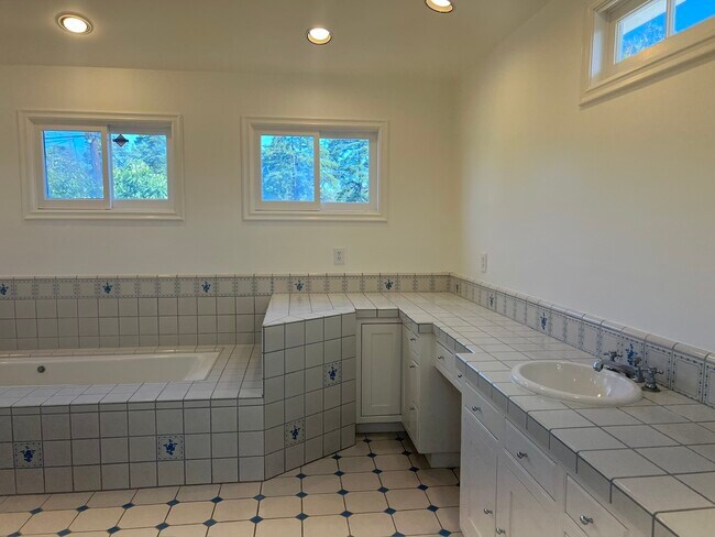 Primary Bathroom - 13228 Margate St