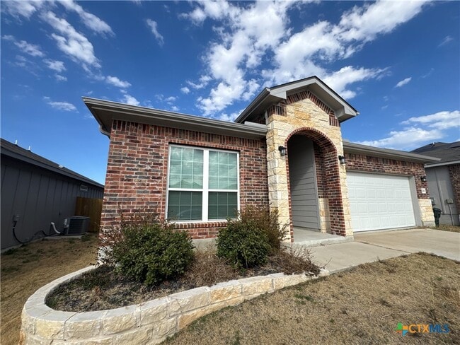 Building Photo - 2214 Wasabi Rd