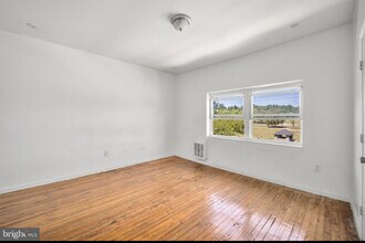 Building Photo - 5106 Parkside Ave