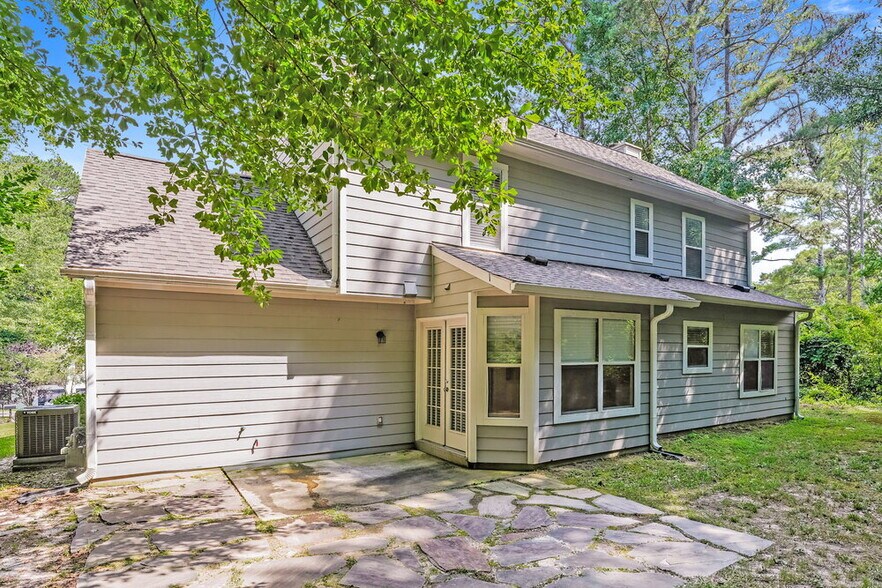 Building Photo - 3280 Pond Ridge Trail