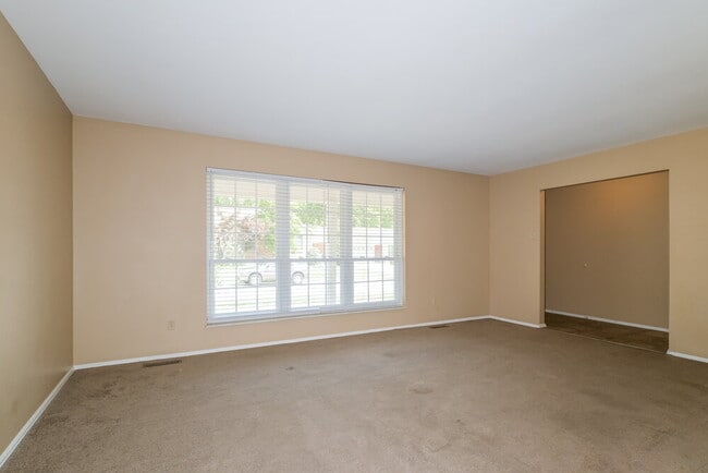 Building Photo - 3825 Arbre Ln