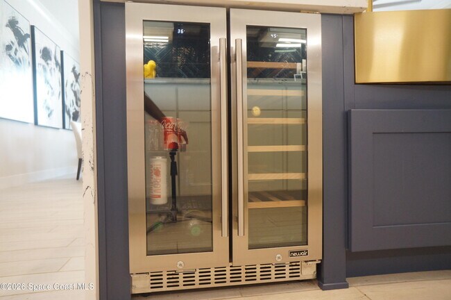 Building Photo - 787 Clearwater Ave