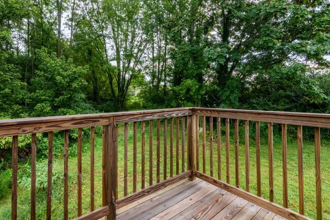 Building Photo - Charming home in the center of Lafayette!