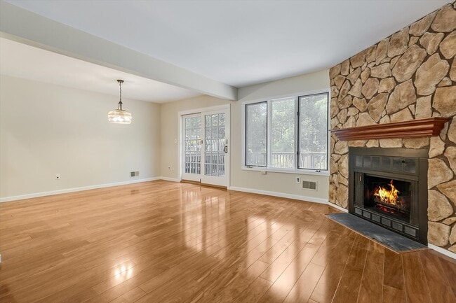 Building Photo - 83 Patriots Rd