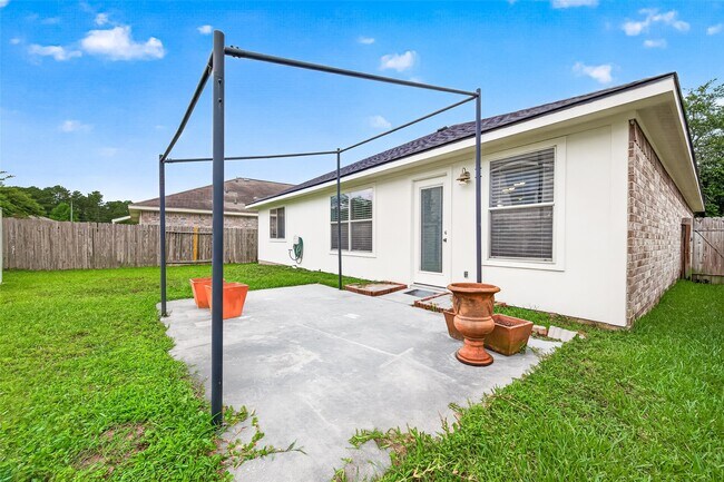 Building Photo - 2510 Fox Water Dr