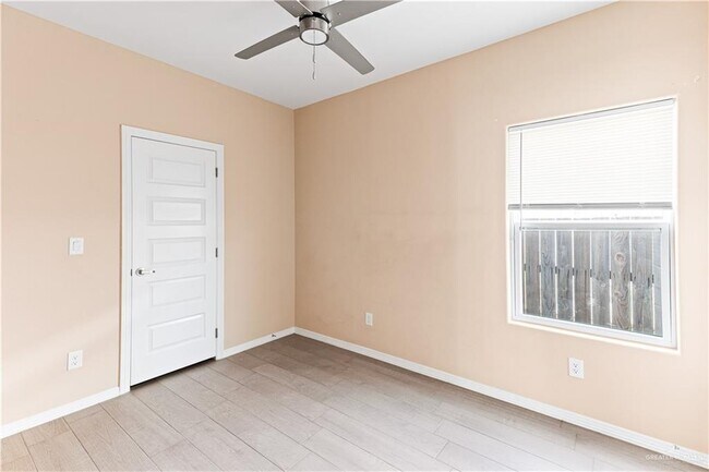 Building Photo - 2914 W Driftwood St