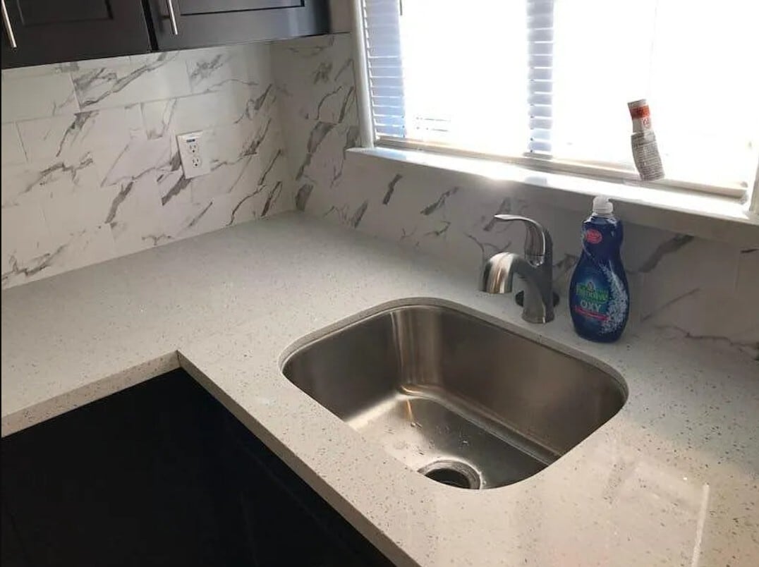 Building Photo - 15098 Edgemoor St