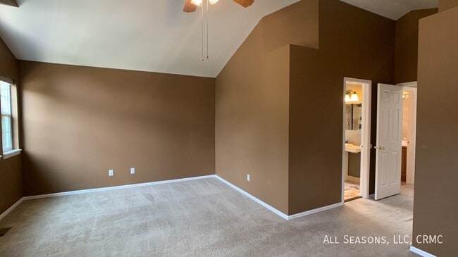 Building Photo - 5435 Lions Gate Lane