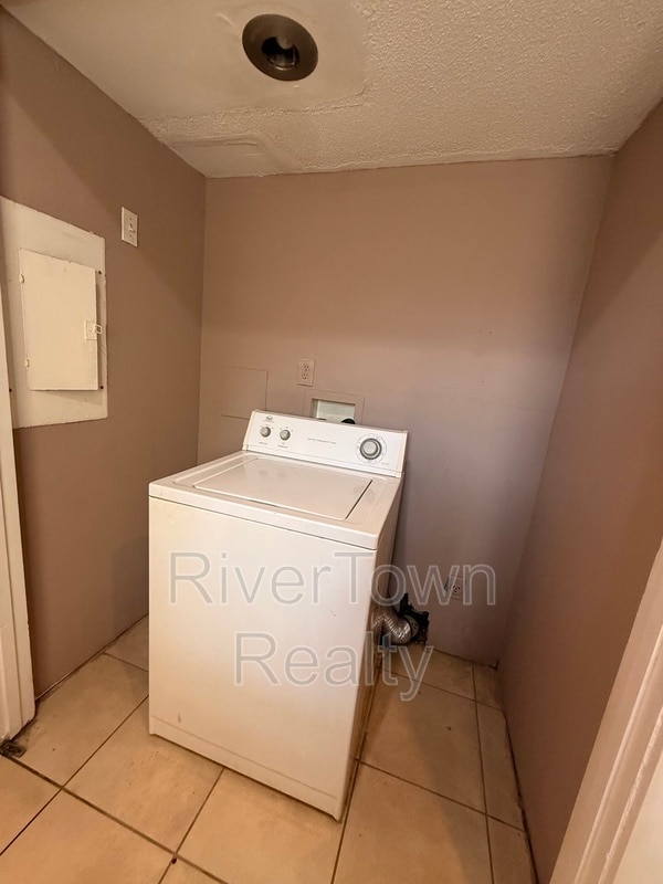 Building Photo - 5578 Sweet Gum Dr