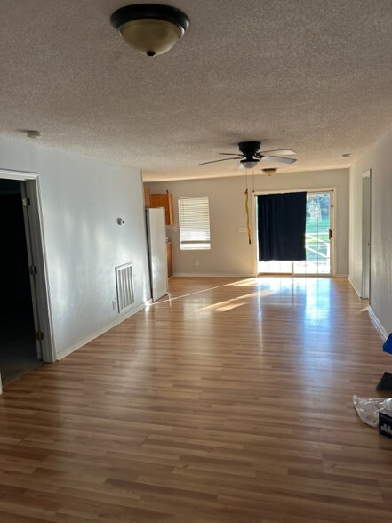 Building Photo - 3742 Revolutionary Trail