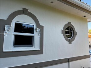 Building Photo - 6795 SW 98th St