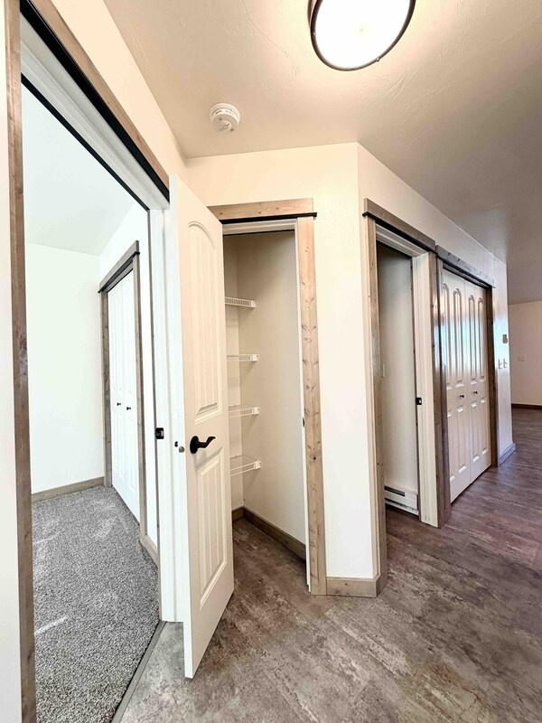 Building Photo - 1048 Enterprise Dr