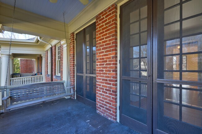 Spacious Front Porch with Swing - 75 17th St NE