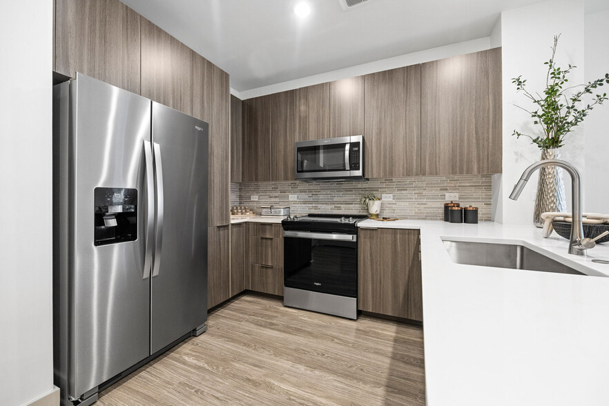 Building Photo - Sagewell Hanover