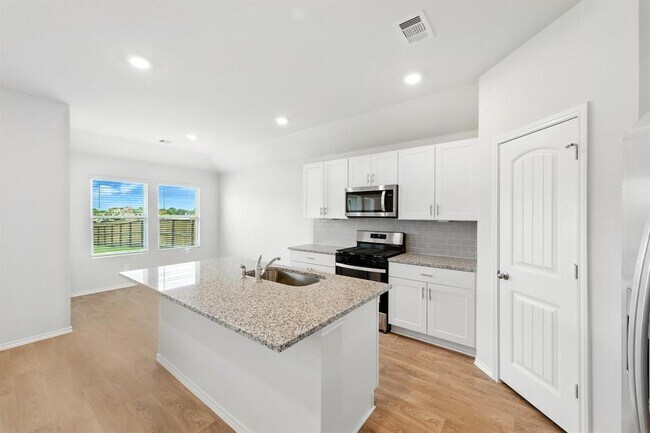 Building Photo - 106 N Richland Dr