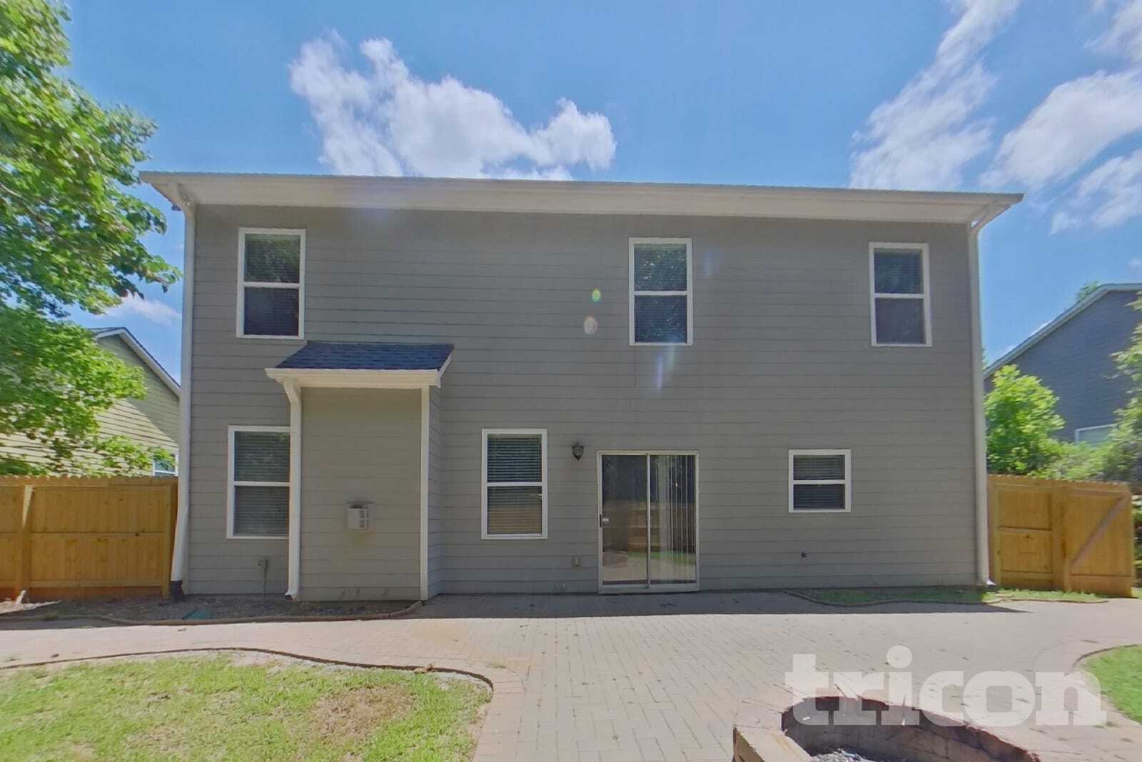 Building Photo - 3535 Arbroath Dr