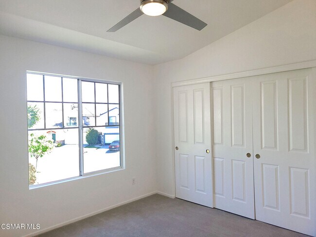 Building Photo - 5609 Sienna Way