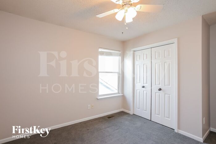 Building Photo - 1158 Blue Bird Ln