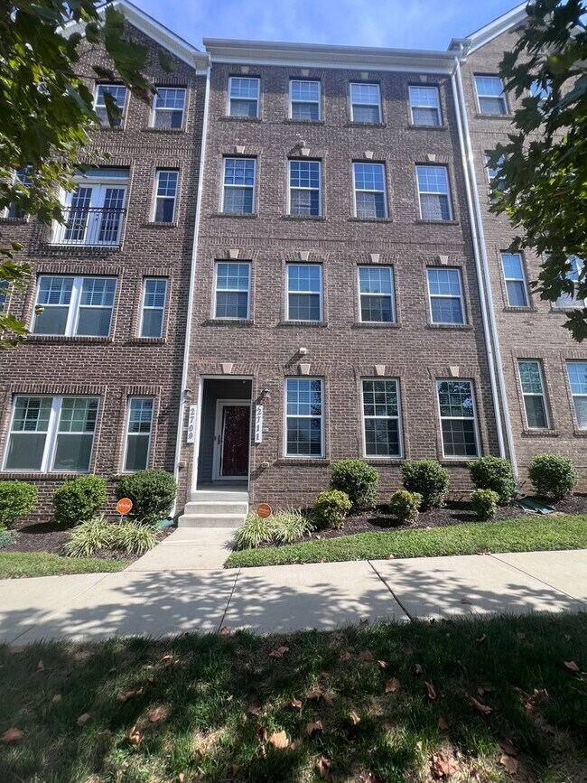 Primary Photo - Bright 2BR / 2BA with One-Car Garage, Open...